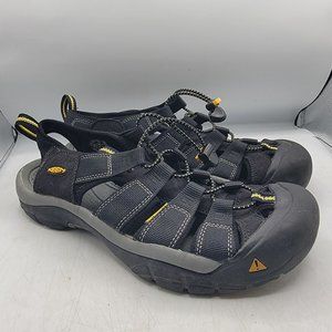 KEEN Newport H2 Mens 11 Black Sandals Closed Toe Summer Waterproof Sport 1001907